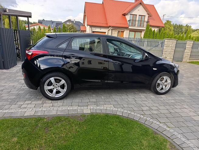 Hyundai i30 Piękny stan Konarzyce - zdjęcie 2