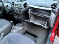 Toyota YARIS benzyna - salon Polska Legionowo - zdjęcie 11