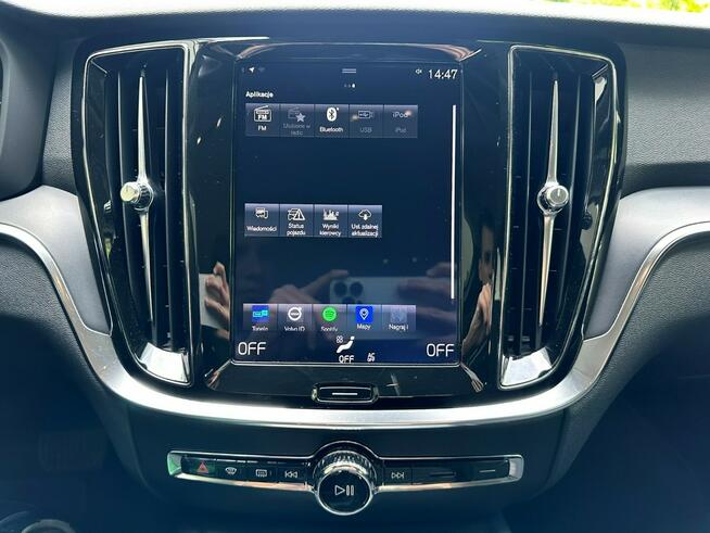 Volvo V60 2.0 T4 Momentum aut, Iwł, Serwis, Salon PL, FV23% Pęcice - zdjęcie 4