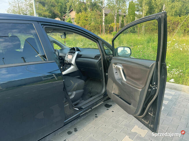 Toyota Verso 2.0 D-4D Premium - Pierwszy właściciel Ożarów Mazowiecki - zdjęcie 10