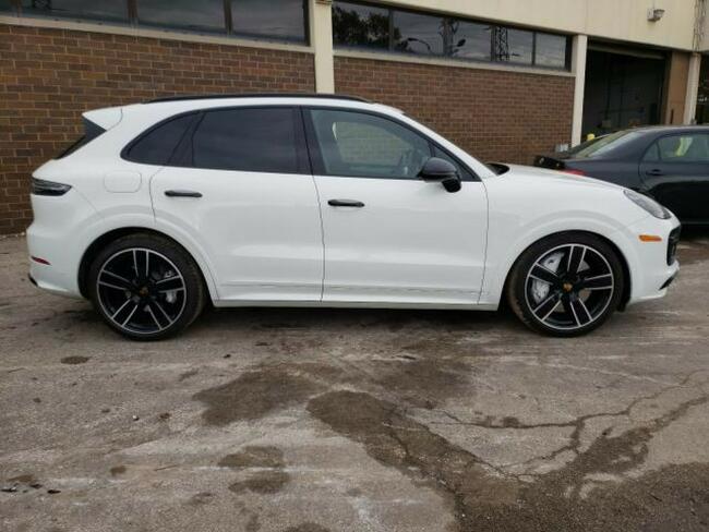 Porsche Cayenne Turbo 2019, 4.0L, 4x4, porysowany lakier Warszawa - zdjęcie 5