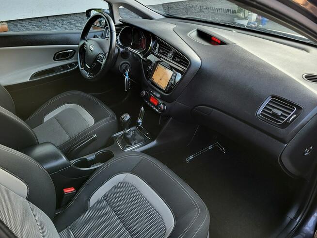 Kia Cee'd ** Lift Model  ** Nawigacja  ** Bezwypadkowy ** Jatutów - zdjęcie 9