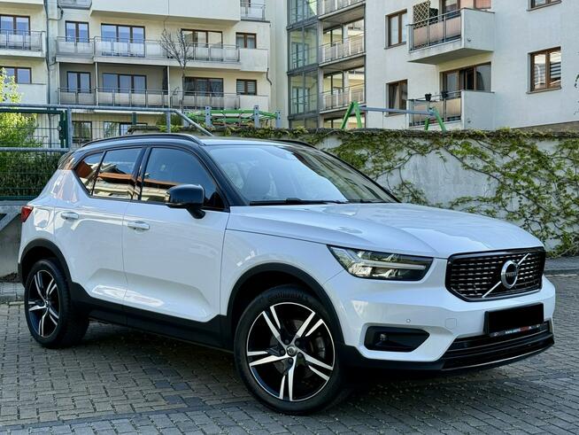 Volvo XC 40 2.0 B4 R-Design Faktura VAT 23% harman &amp; kardon Tarnowskie Góry - zdjęcie 4
