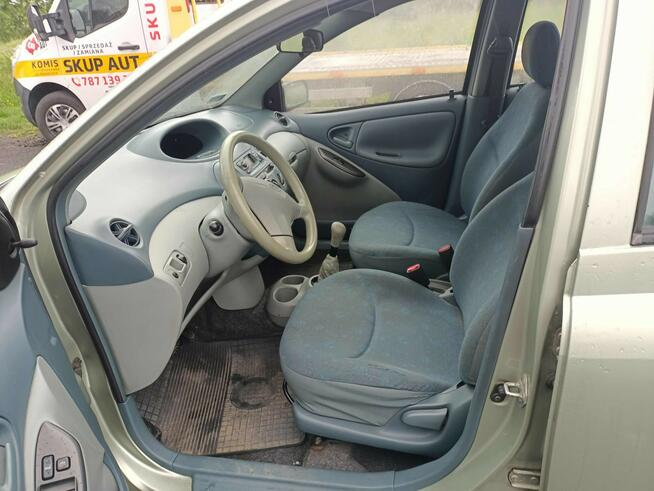 Toyota Yaris 1.0 półautomat 01r Tarnów - zdjęcie 5