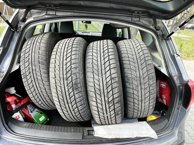 Nissan Qasqai 1,6 benzyna 2008 rok Warszawa - zdjęcie 10