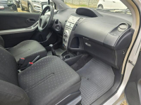 Toyota Yaris 1.3 88koni.Krajowy.Doinwestowany wsiadać i jeździć! Sosnowiec - zdjęcie 10