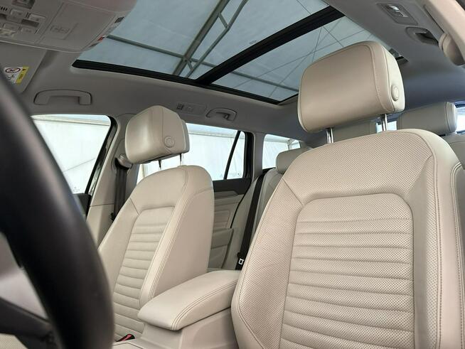 Volkswagen Passat 2,0 TDI (150 KM)  Elegance Salon PL F-Vat Warszawa - zdjęcie 11