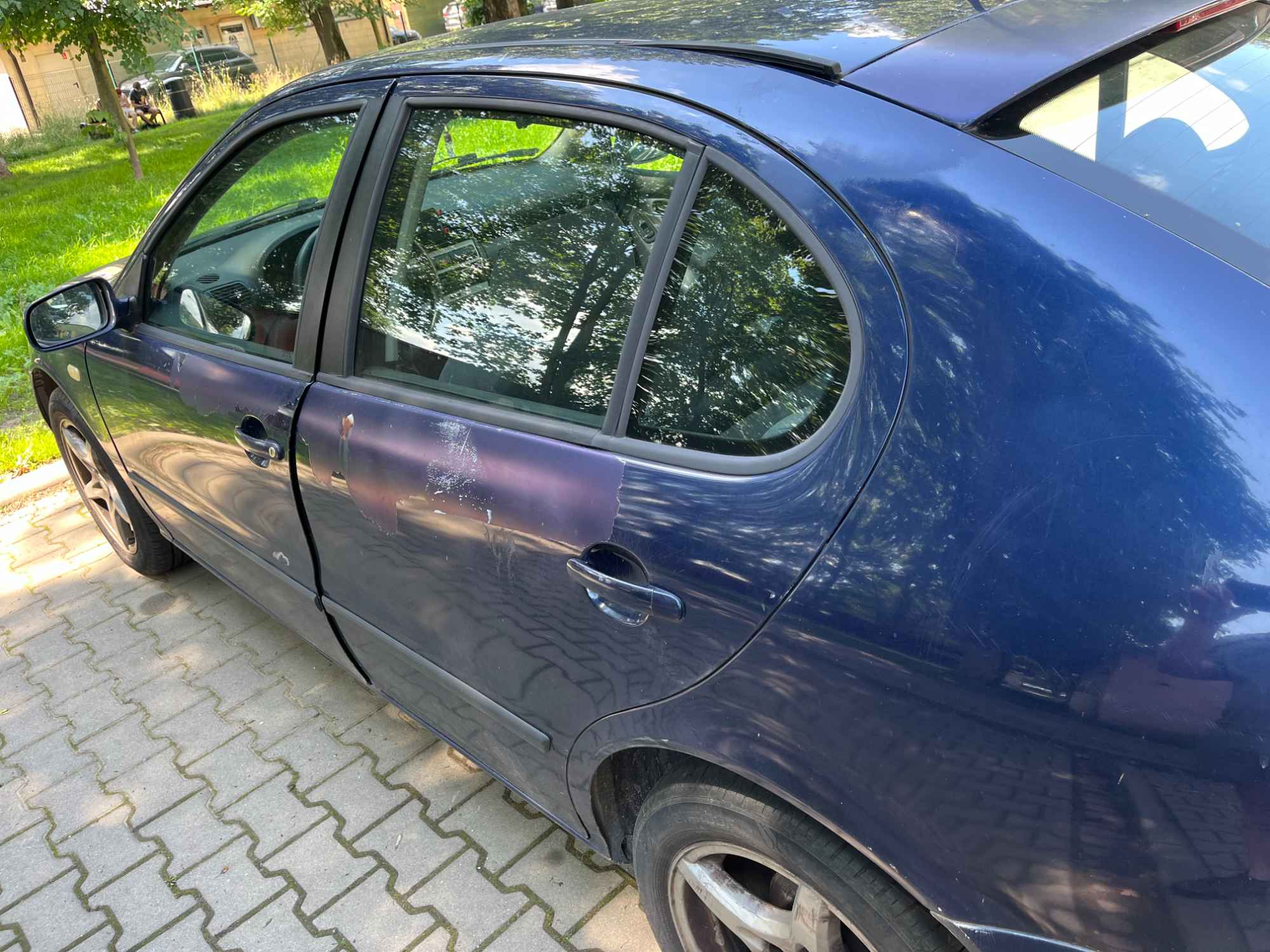 Syndyk sprzeda z wolnej ręki samochód osobowy Seat Leon Śródmieście - zdjęcie 3