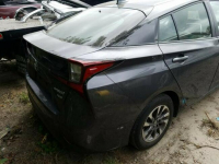 Toyota Prius 2019, 1.8L HYBRID, od ubezpieczalni Warszawa - zdjęcie 3