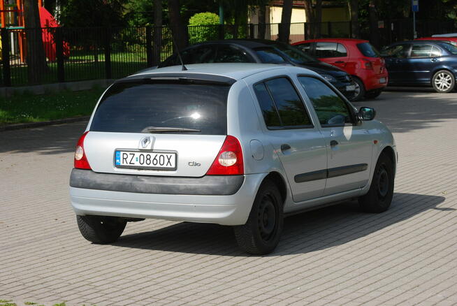 RENAULT CLIO 1.5 dCi PRIVILEGE Świlcza - zdjęcie 8