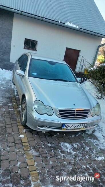 Mercedes-Benz C180 Avantgarde 2001 benzyna do poprawek Wólka Pełkińska - zdjęcie 1