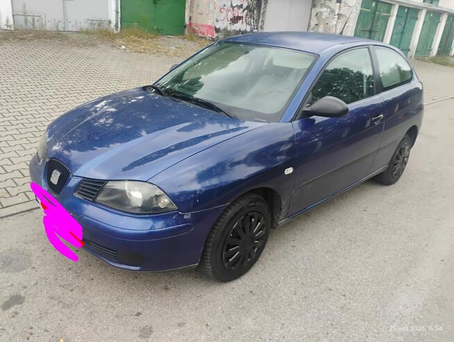 Seat Ibiza 3 2003 r 1.2 benzyna klimatyzacja oszczędne Gliwice - zdjęcie 4