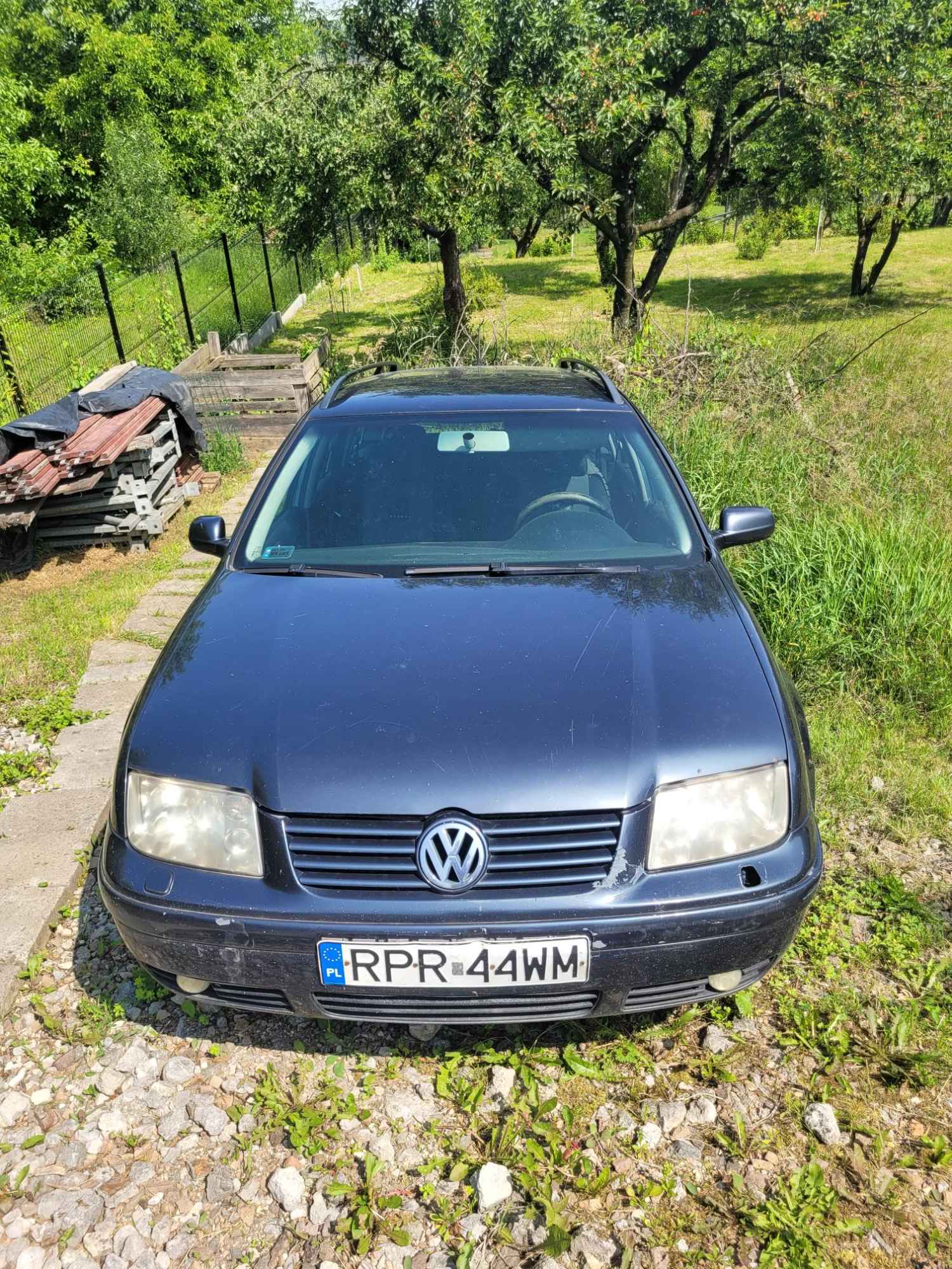 Syndyk sprzeda samochód osobowy marki: Volkswagen Bora z 2001 roku Śródmieście - zdjęcie 1