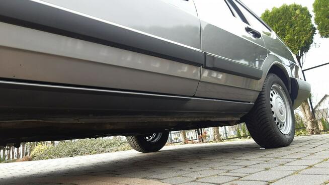 Volkswagen Passat 1,8 GL Dla kolekcjonera Bachowice - zdjęcie 11