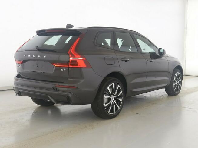 Volvo XC60 B4 B Plus Dark Mild-Hybrid Tychy - zdjęcie 2