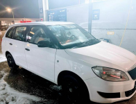 Sprzedam skoda Fabia 2 2014 biała benzyna