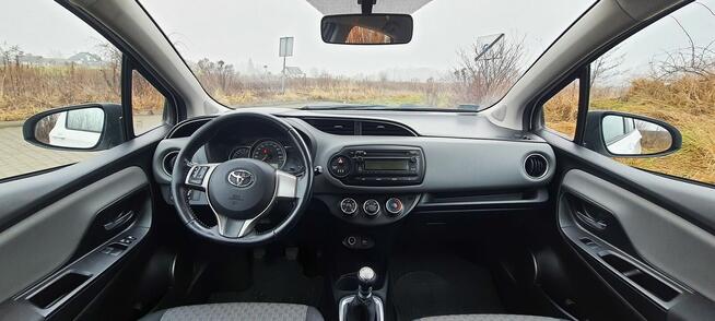 Toyota Yaris III 1.33 Lift 2015r. Klimatyzacja 5 Drzwi Nowa Sól - zdjęcie 8
