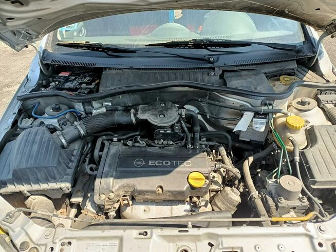Opel Corsa 1.2 04r Tarnów - zdjęcie 8