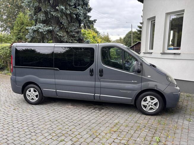 Trafic Long Passenger Black Edition Skarżysko-Kamienna - zdjęcie 1