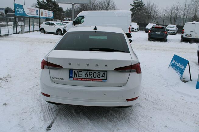 Škoda Octavia AMBITION F-vat LED Salon Polska Gwarancja Warszawa - zdjęcie 6