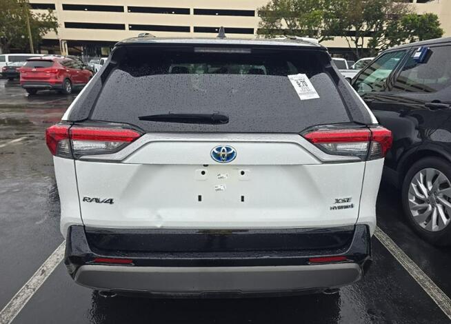 Toyota RAV-4 Bogata wersja wyposażenia / AWD / Hybryda Warszawa - zdjęcie 5