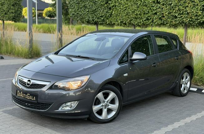 Opel Astra Zwoleń - zdjęcie 2