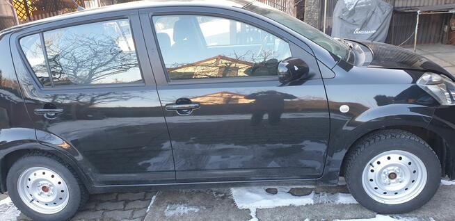 daihatsu sirion 1,3 możliwa zamiana na automat Rudzica - zdjęcie 4