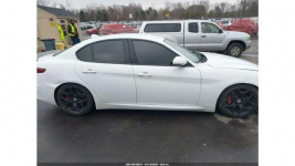 Alfa Romeo Giulia / 4x4 / 2.0 280KM / niski przebieg / Tarnów - zdjęcie 4