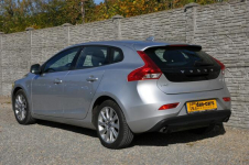 Volvo V40 1.6T 150KM T3 Momentum Nowy Rozrząd i Oleje Niski przebieg Dąbrowa Górnicza - zdjęcie 3