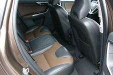 Volvo XC 60 2.0 D 150 KM Ful Opcja Piła - zdjęcie 9