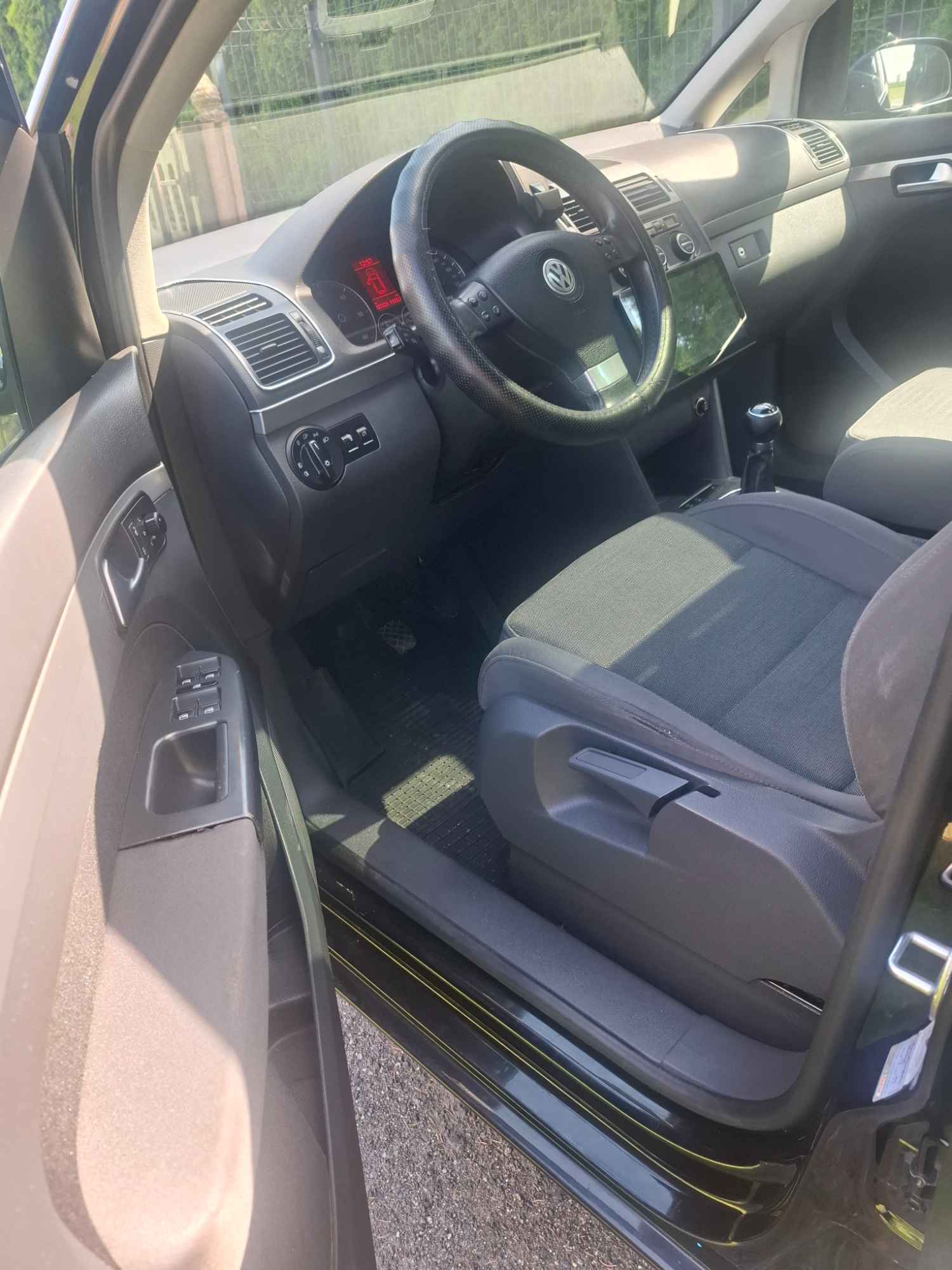VW Turan Witkowo - zdjęcie 8