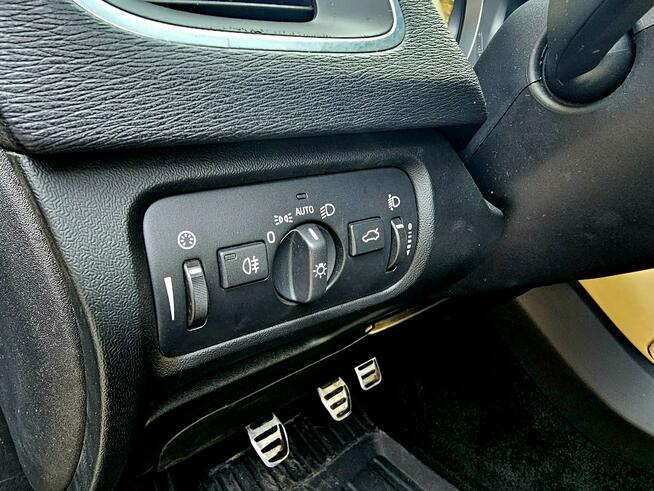 Volvo V40 R-Design Wirtual Piękny Zagnańsk - zdjęcie 10