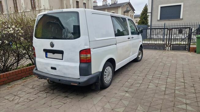 Volkswagen Transporter T5 - 2006 - 1.9 TDI Śródmieście - zdjęcie 7
