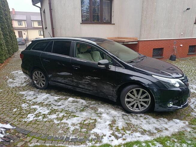 Sprzedam Toyotę Avensis T27 kombi Konin - zdjęcie 1