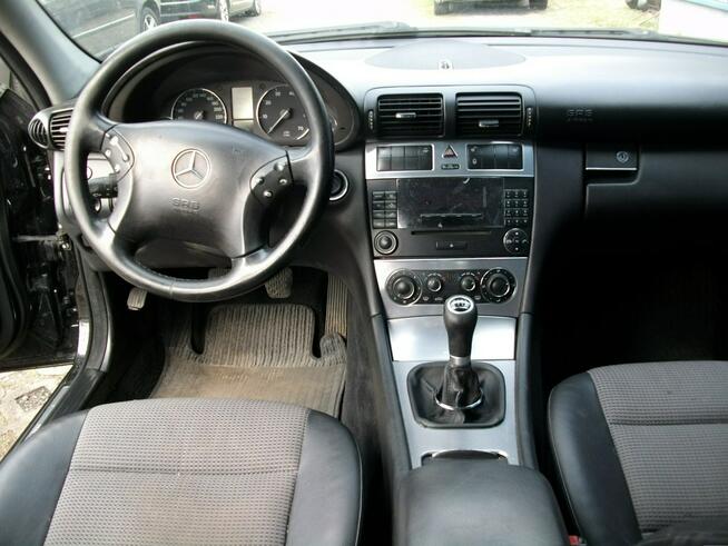 Mercedes C 180 Kompresor/ Po wymianie rozrządu/ Zadbany egzemplarz Katowice - zdjęcie 7