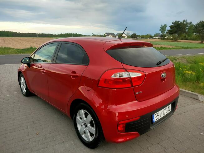 Kia Rio 1.4 benzyna Klimatyzacja Grzane fotele Grzana kierownica Burzenin - zdjęcie 3