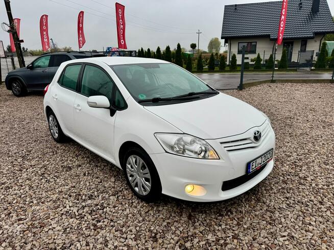 Auris Biała 5 Drzwi Benzyna Bardzo Ładna z Niemiec Opłacona Szerominek - zdjęcie 1
