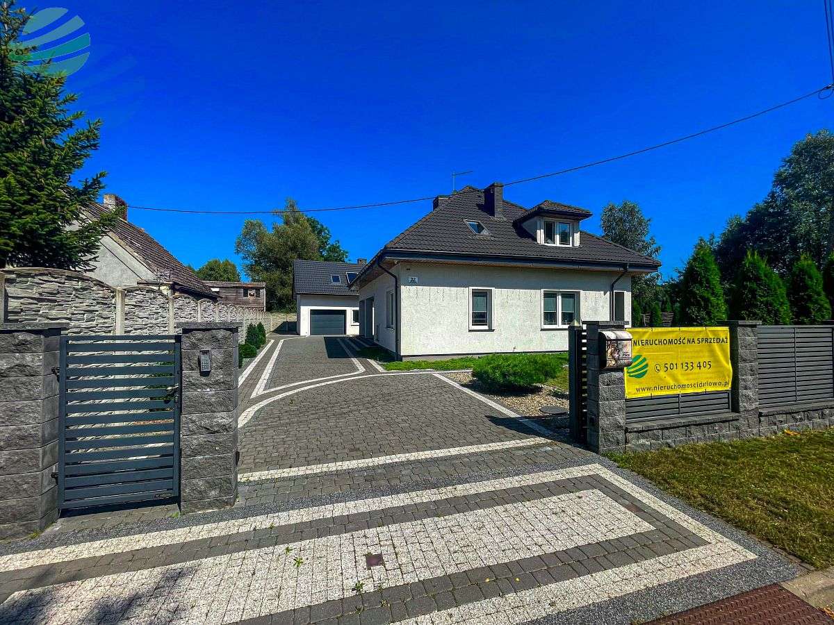 Dom wolnostojący z garażem na sprzedaż Sławno Warszkowo - zdjęcie 1