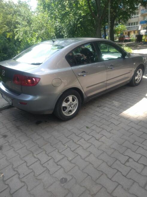 Mazda 3 sedan srebrna Kielce - zdjęcie 3