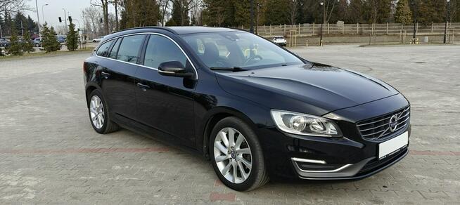 Volvo V60 2.0 D3 5-Cylindrów Lift Led Navi Skóra Parktronik Płock - zdjęcie 2