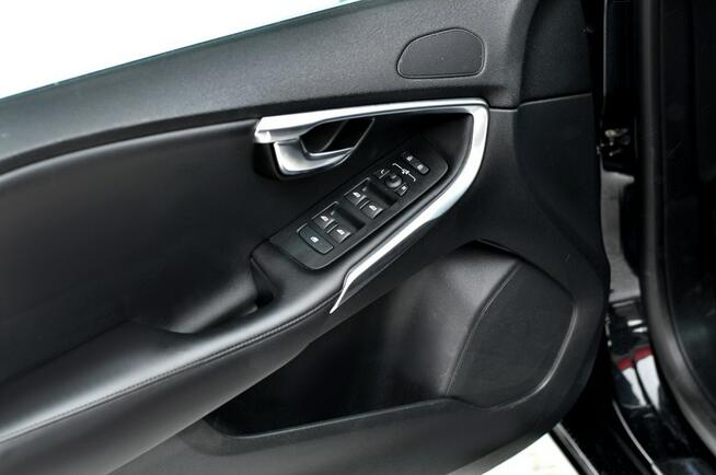 Volvo V40 1.6 Hdi 115 KM Xenon Panorama Skóra  Digital Led Full Opcja Płock - zdjęcie 12