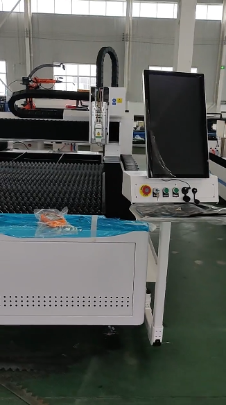 Wycinarka  CNC  Laserowa Fiber Model G 3000x1500 6000W bez obudowy Nysa - zdjęcie 6