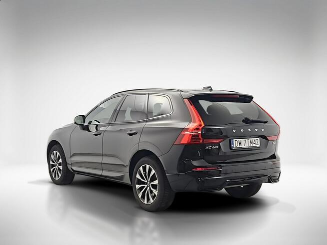 Volvo XC 60 B4 B Plus Dark aut ! Z Polskiego Salonu ! Faktura Vat ! Warszawa - zdjęcie 3