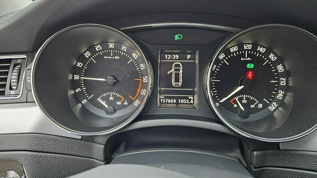 Škoda Superb Warszawa - zdjęcie 7