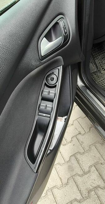 Sprzedam Ford Focus mk3 FL kombi 2.0 tdci 180KM Kraków - zdjęcie 8