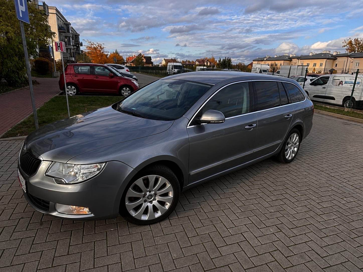 Skoda Superb Białołęka - zdjęcie 2