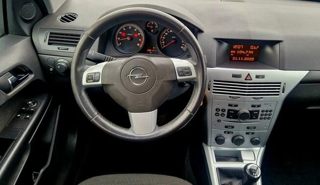 Opel Astra Śliczny Kolor! Błękitna! 1.6 Niski przebieg Zamiana też Zduńska Wola - zdjęcie 6