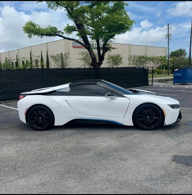 2019 BMW i8 Roadster AWD 1.5L 3 Cyl. hybr. 11,6 kWh Katowice - zdjęcie 7