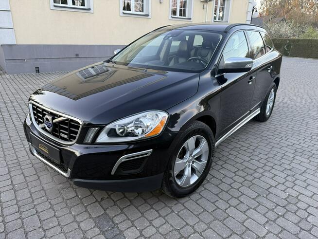 Volvo XC 60 Bardzo dobry stan, R-Design, Automat, 4x4, silnik D5. Chlewice - zdjęcie 2
