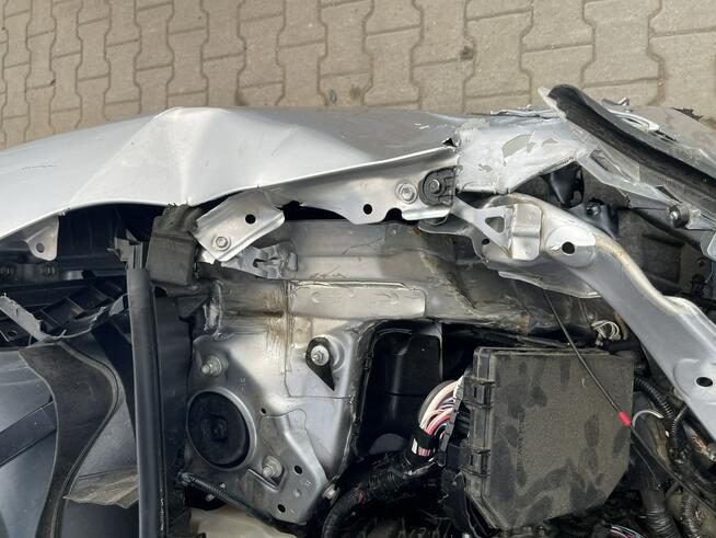 Toyota RAV-4 Hybryda Automat Podgrzewanie Aktywny tempomat Klimatronik Gliwice - zdjęcie 10